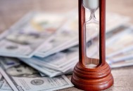 中国公司Webus在向SEC提交3亿美元XRP战略储备申请后，股价大幅上涨